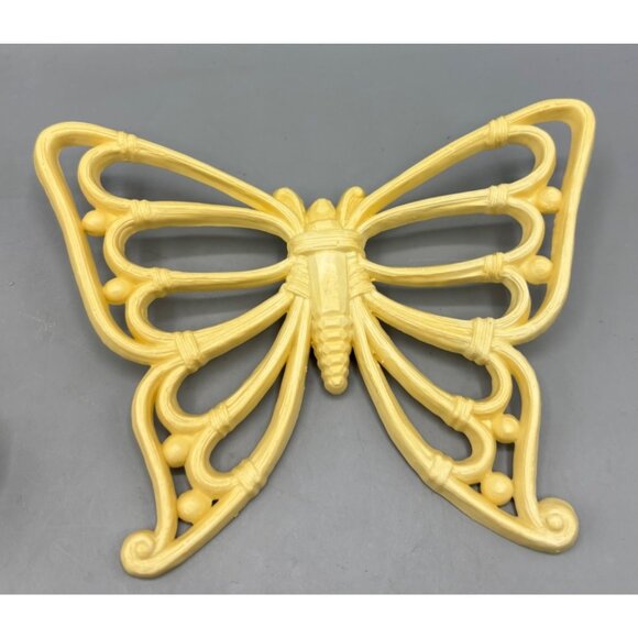 Vtg Homco Beige Yellow Wicker Style Butterflies 2 Pc Wall Decor - Picture 3 of 5